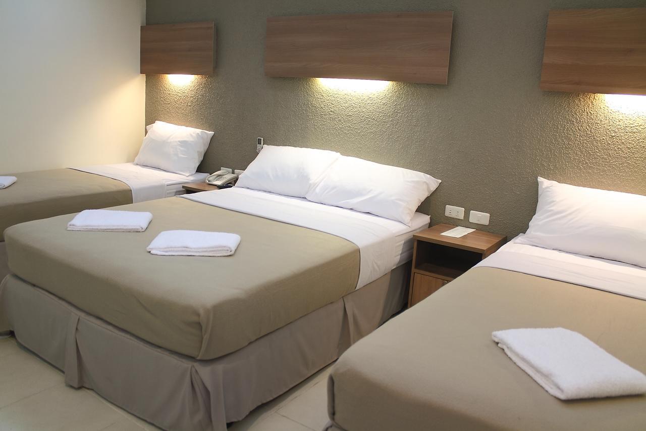 The Center Suites Cebú Exterior foto